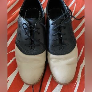 Bass cream & white saddle shoes, size 8